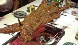 博主爆料烤全羊视频,现场制作过程大公开！